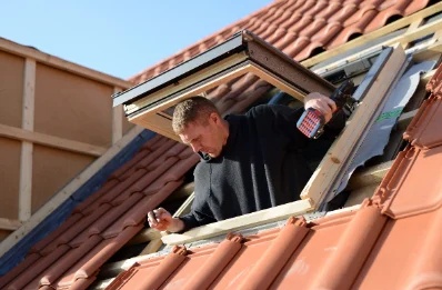 Pose de fenêtres de toit Velux à Lasbordes